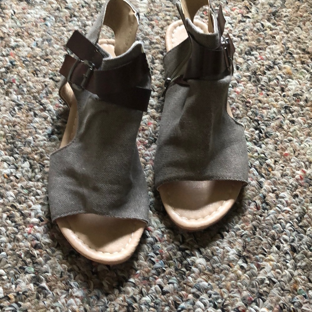 Fabric sandals